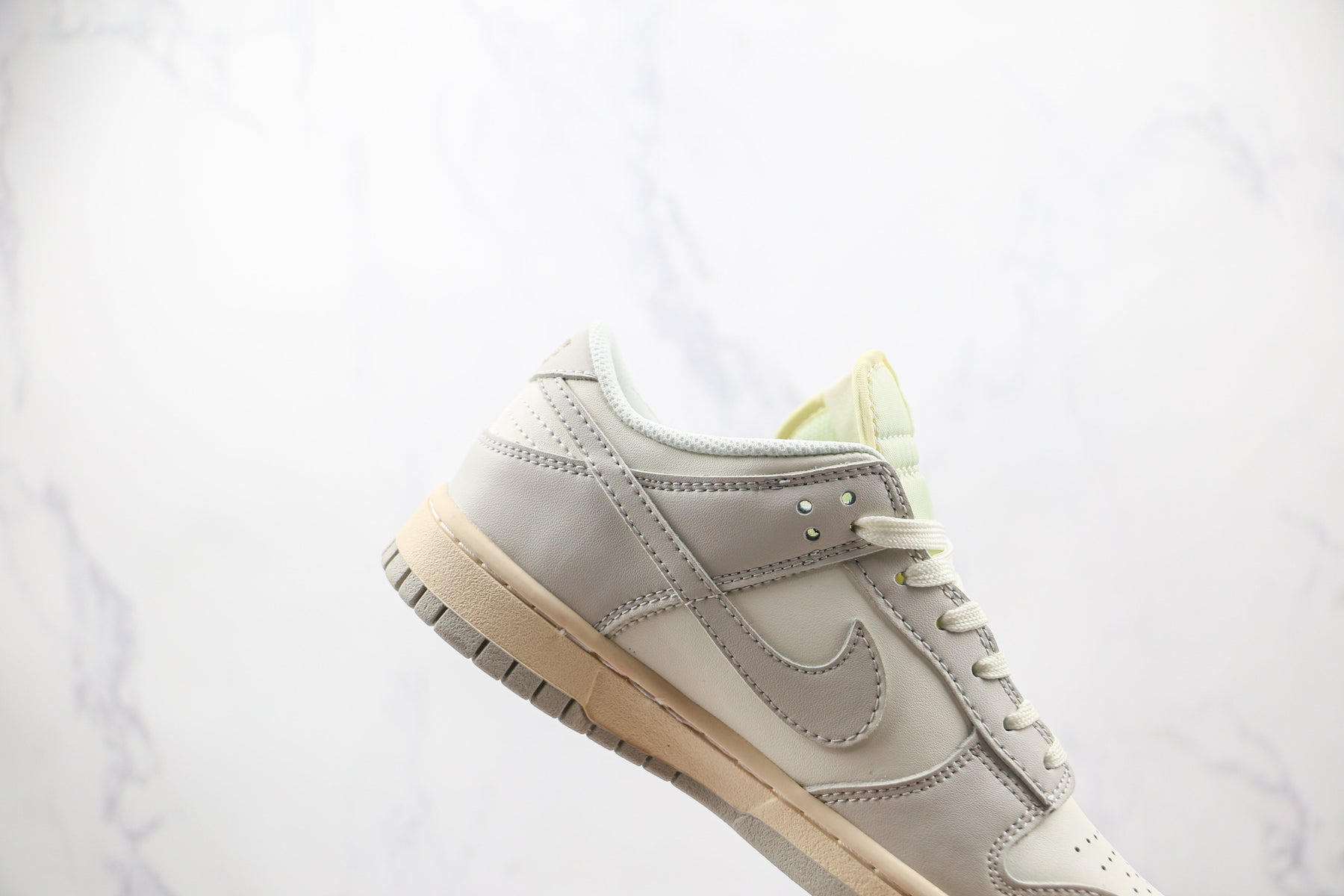 Nike Dunk Low Light Bone